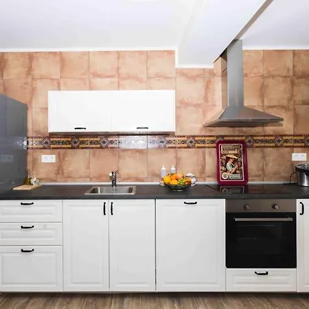 בית הארחה Garazienea Povena